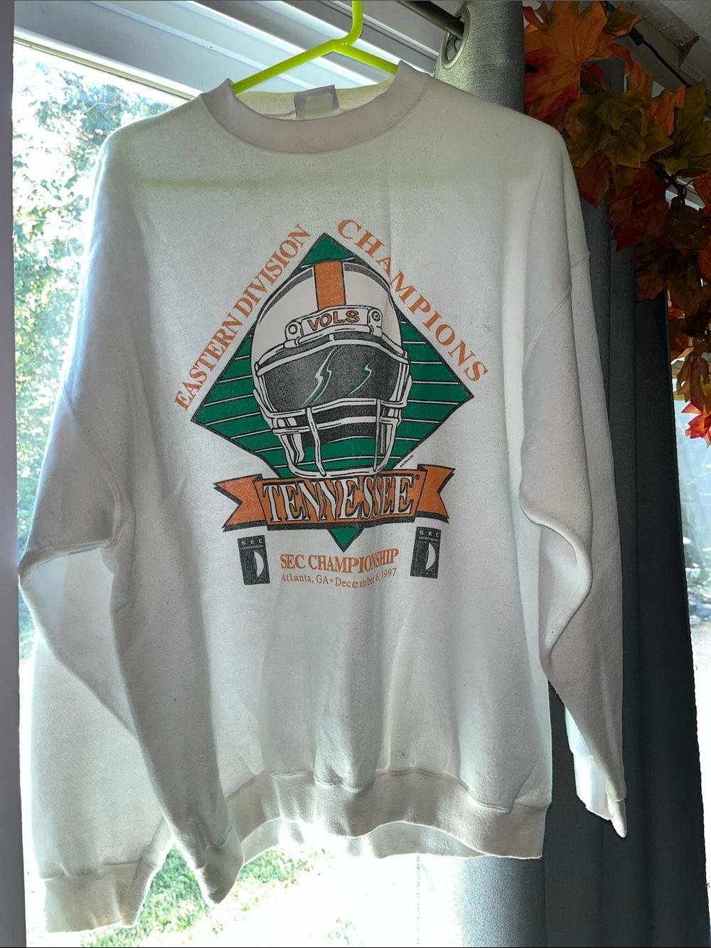 Tennessee Graphic Crewneck Sweatshirt - White